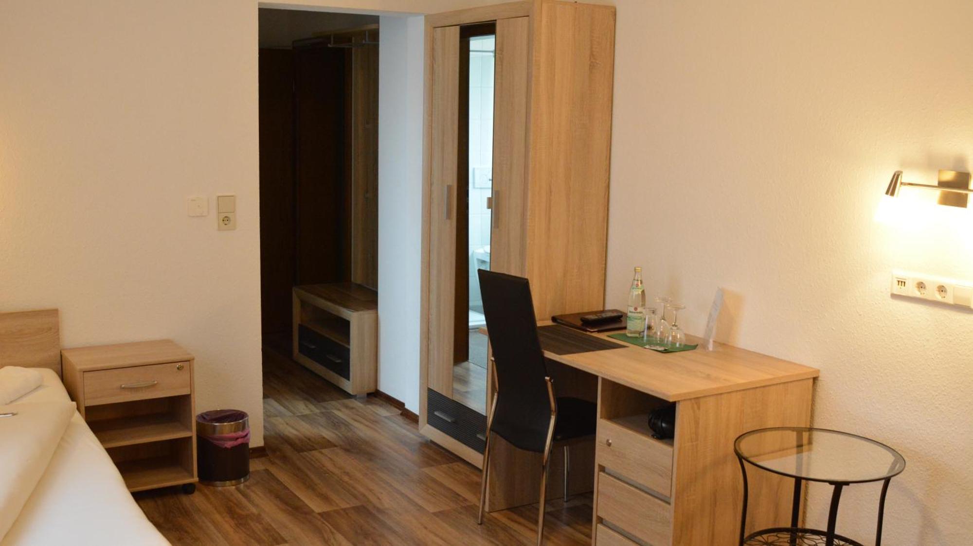 Hotel-Gasthof Zur Rose Weißenhorn Kamer foto