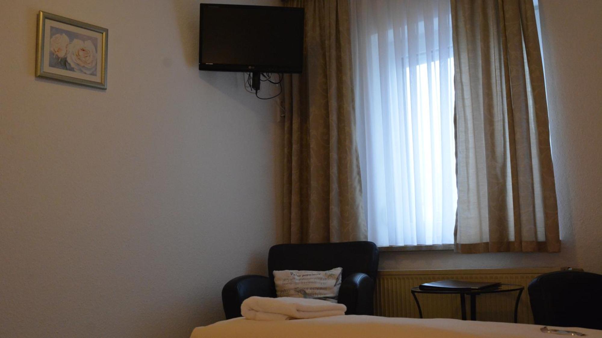 Hotel-Gasthof Zur Rose Weißenhorn Kamer foto