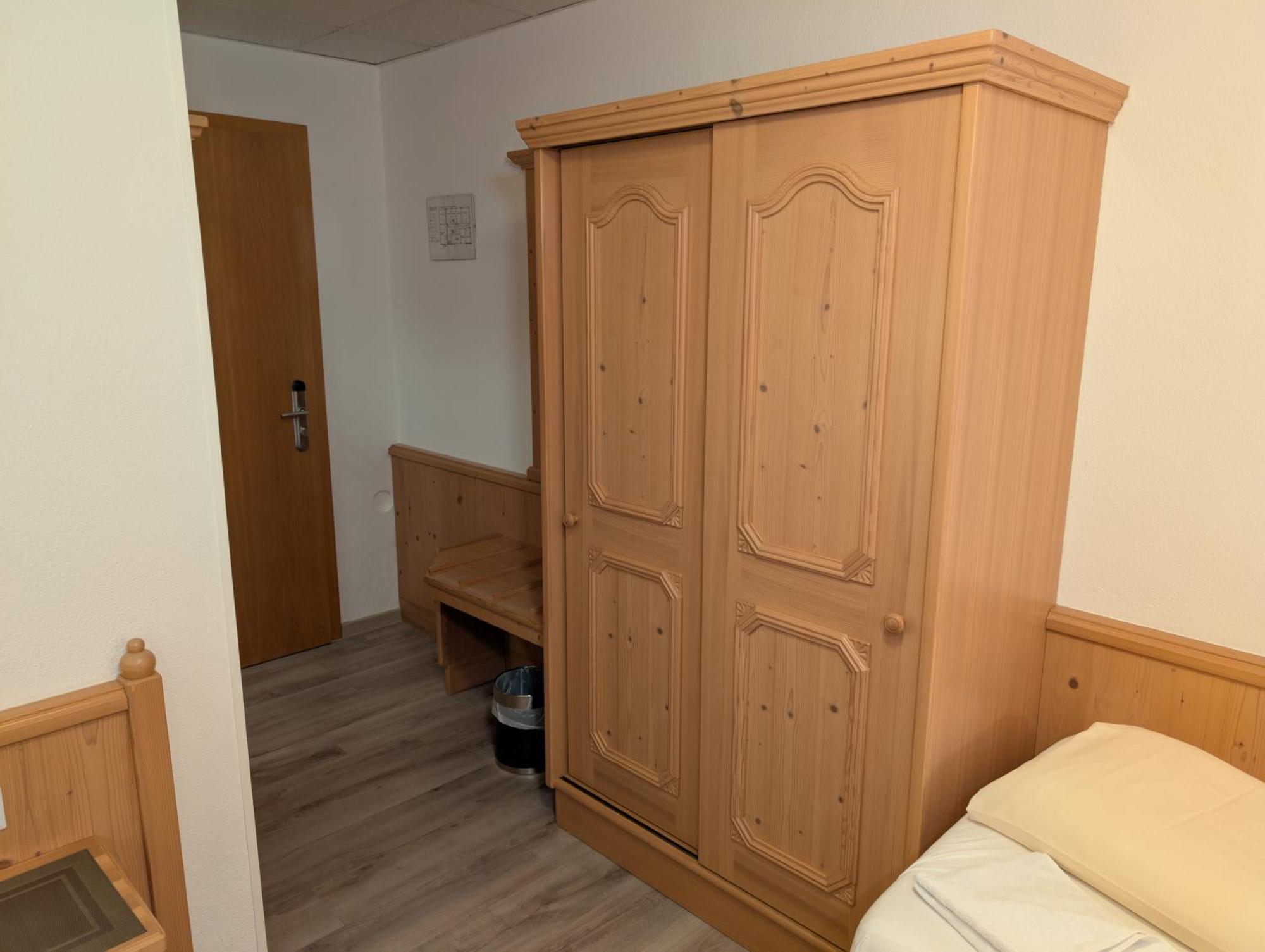 Hotel-Gasthof Zur Rose Weißenhorn Kamer foto