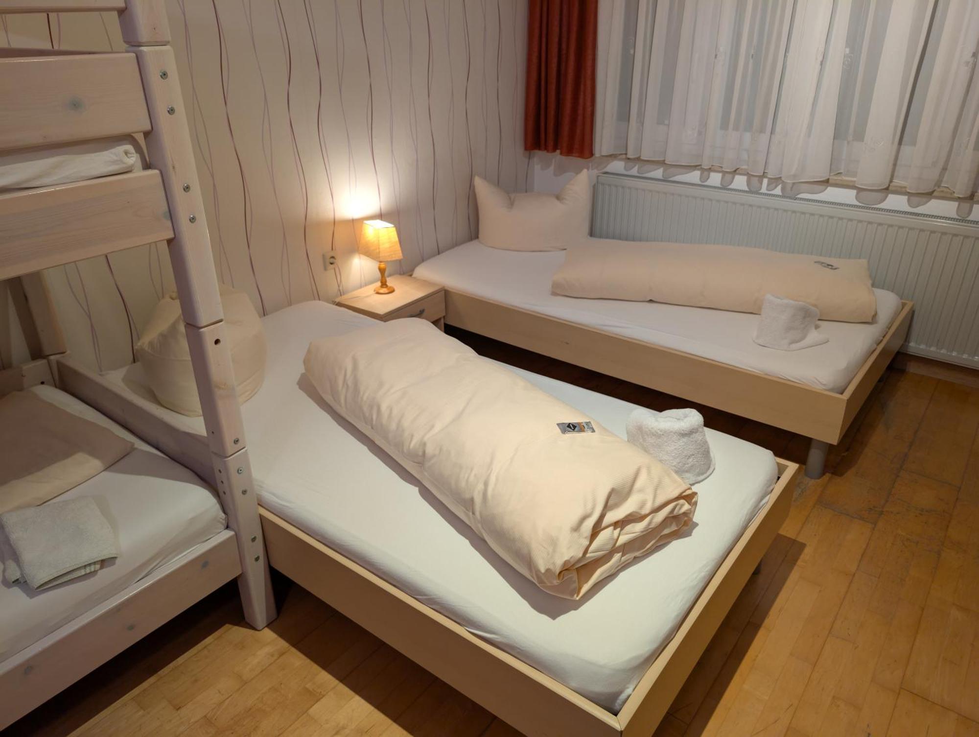 Hotel-Gasthof Zur Rose Weißenhorn Kamer foto